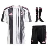 prima maglia Juventus bambino 2026 con calze